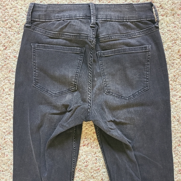 ❄️NWT Old Navy Rockstar Super Skinny Jeans Size 0 - Picture 6 of 9